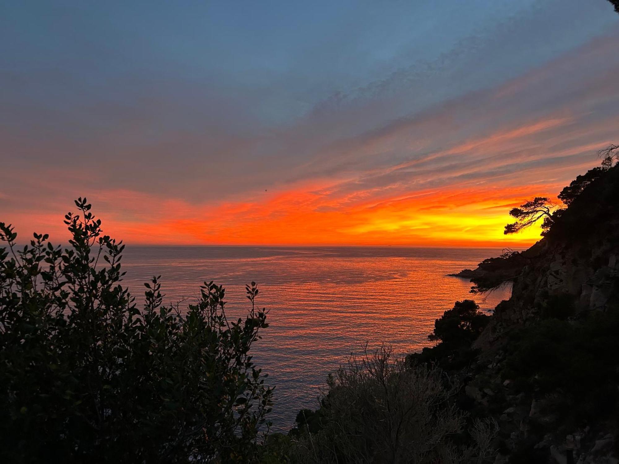⭑ Sea Views + Private Beach. What Else? ⭑ Apartament *