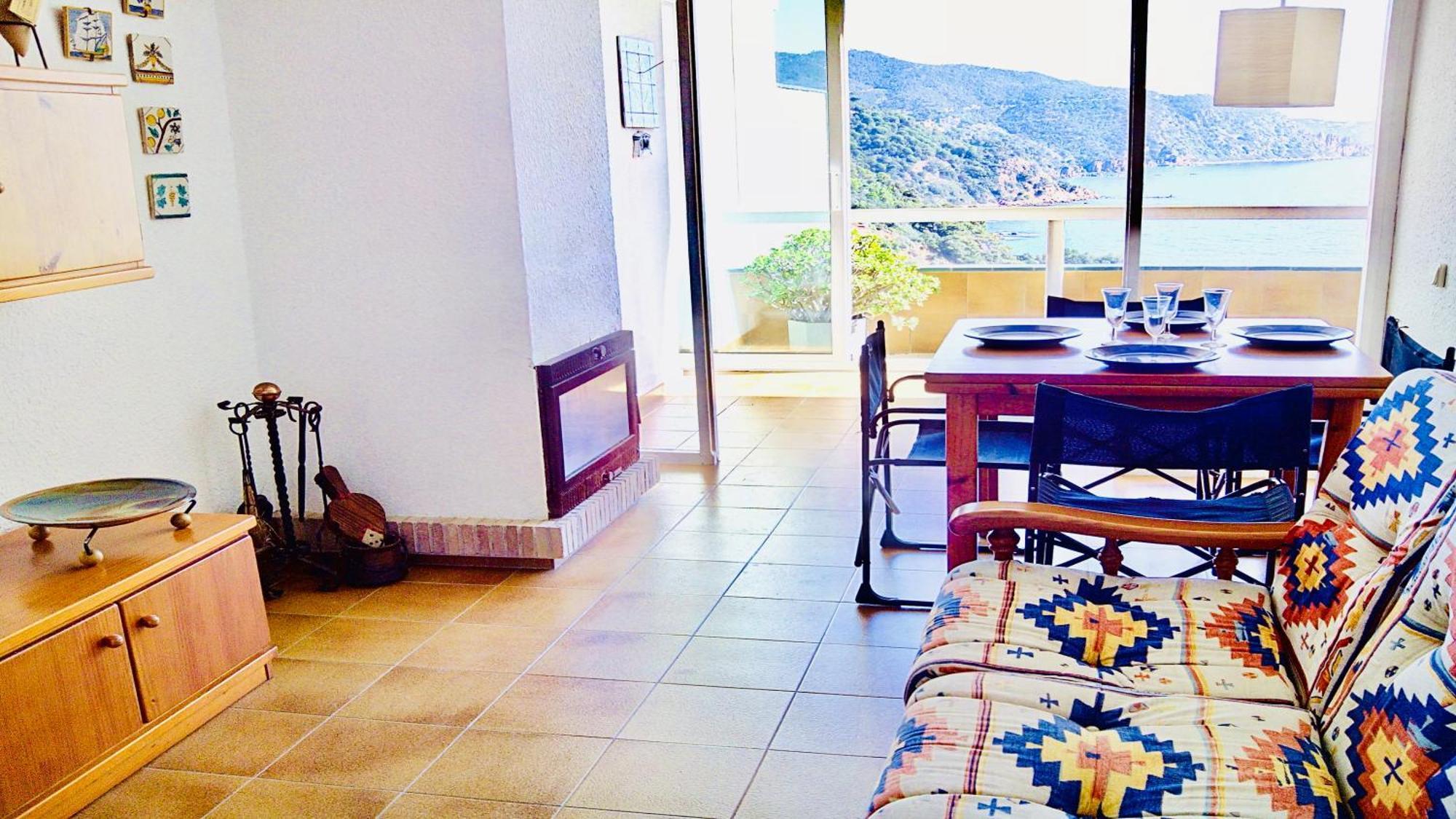 Apartament ⭑ Sea Views + Private Beach. What Else? ⭑ *