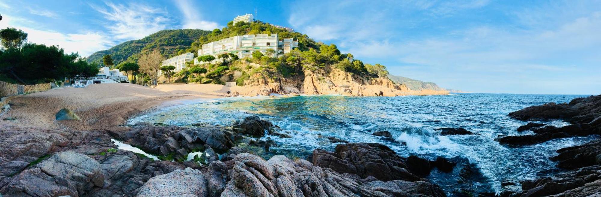 ⭑ Sea Views + Private Beach. What Else? ⭑ Apartment *